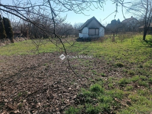 Eladó családi ház, Szegeden 54.99 M Ft, 2 szobás