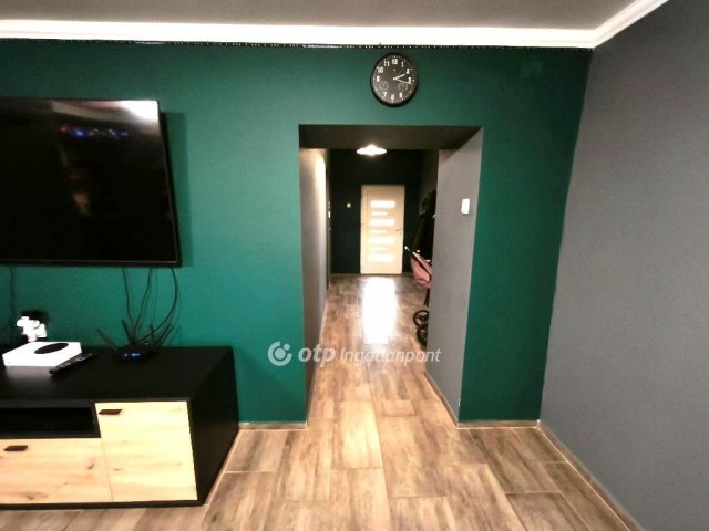 Eladó családi ház, Gádoroson 20 M Ft, 2 szobás