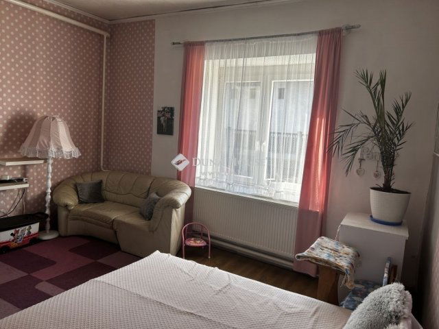 Eladó családi ház, Nagykátán 44 M Ft, 3 szobás
