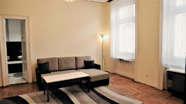 Eladó téglalakás, Budapesten, V. kerületben 83.9 M Ft, 2 szobás