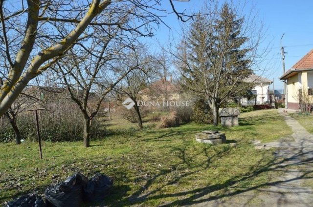 Eladó családi ház, Tápióbicskén 37.5 M Ft, 2 szobás