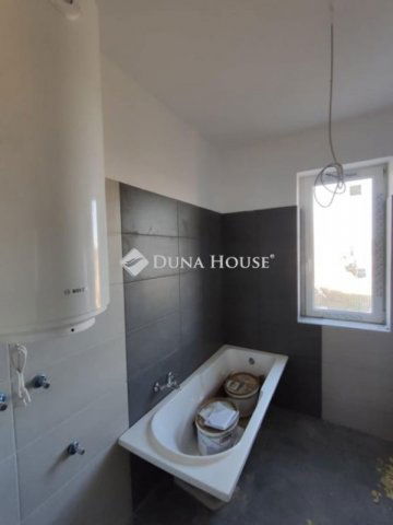 Eladó ikerház, Budapesten, XVIII. kerületben 129.9 M Ft, 5 szobás