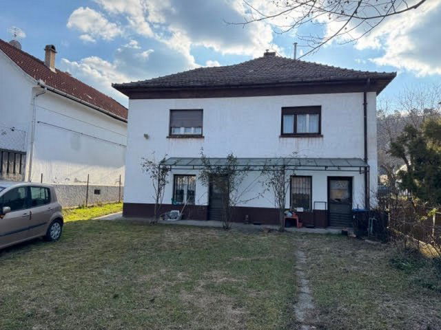Eladó családi ház, Érden 79 M Ft, 5+1 szobás