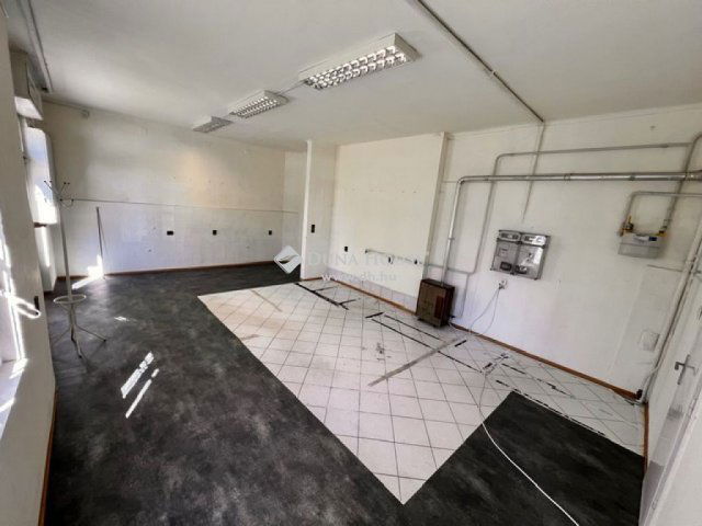 Eladó üzlethelyiség, Budapesten, X. kerületben 37.9 M Ft