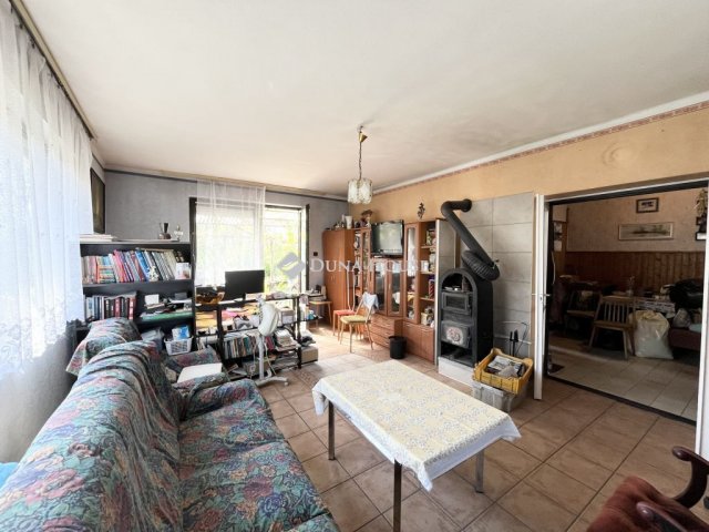 Eladó családi ház, Tiszaeszláron, Rákóczi Ferenc utcában