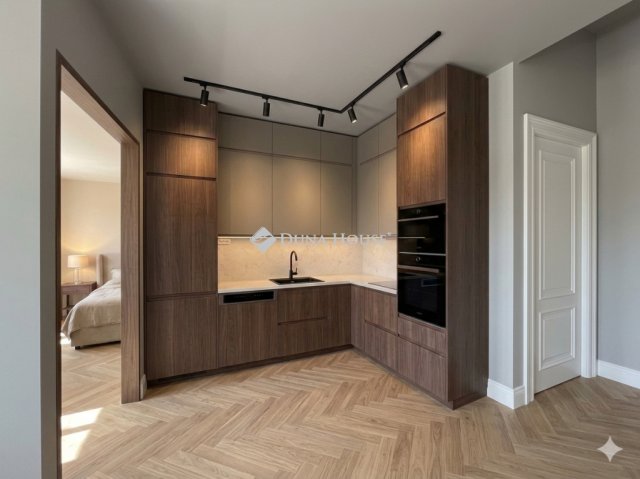 Eladó téglalakás, Budapesten, IV. kerületben 115 M Ft, 3 szobás