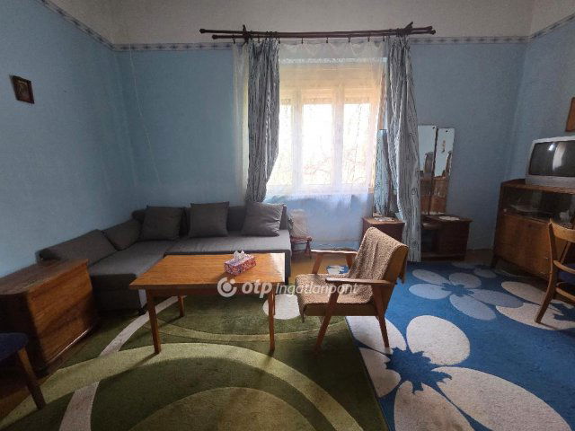 Eladó téglalakás, Mezőhegyesen 5.9 M Ft, 2 szobás