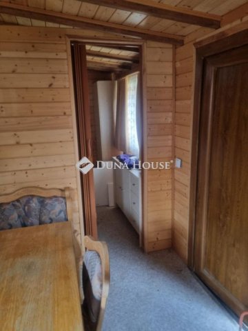 Eladó családi ház, Göllén 42.99 M Ft, 4 szobás