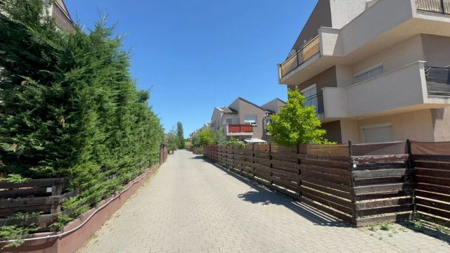 Eladó ikerház, Budapesten, XVI. kerületben 111.9 M Ft, 4 szobás