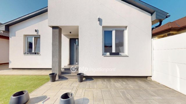 Eladó családi ház, Miskolcon 170 M Ft, 3 szobás