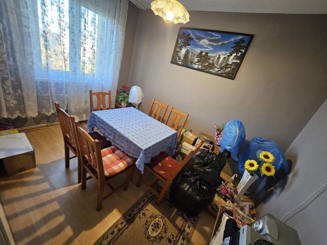 Eladó panellakás, Szegeden 53 M Ft, 3 szobás