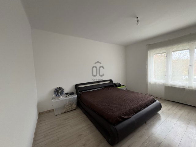 Eladó családi ház, Cegléden 58 M Ft, 3 szobás