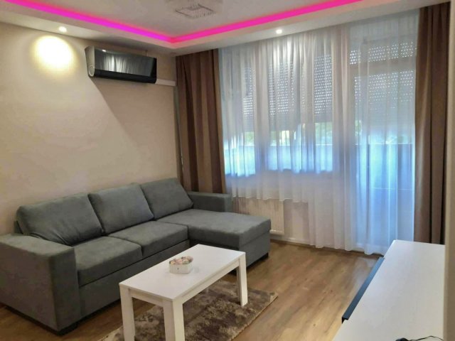 Kiadó panellakás, albérlet, Debrecenben 250 E Ft / hó, 2 szobás