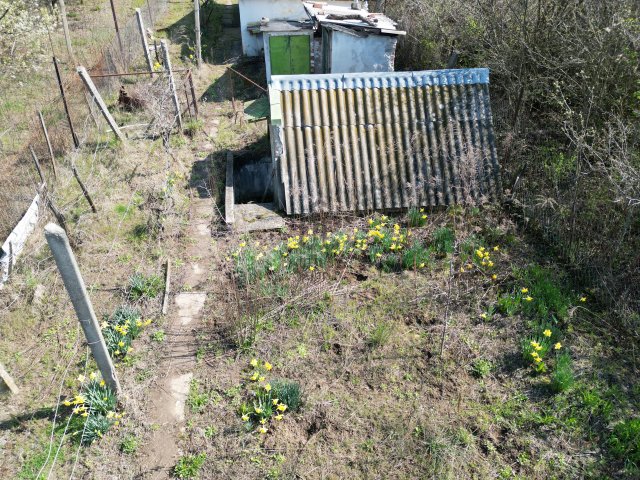 Eladó nyaraló, Biatorbágyon 15 M Ft, 1 szobás