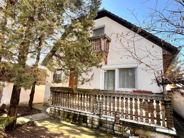 Eladó családi ház, Szadán 127 M Ft, 3+2 szobás