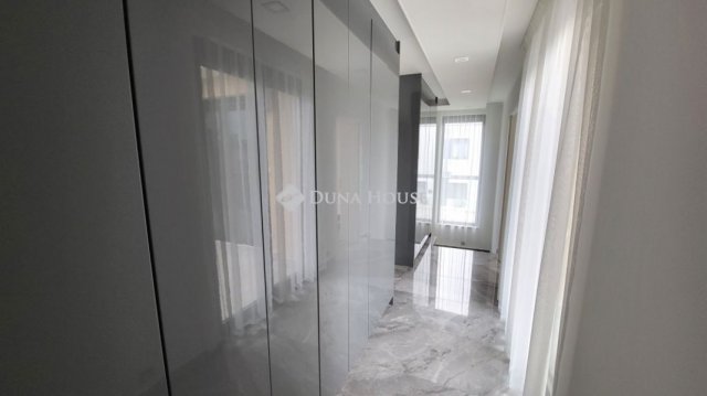 Eladó családi ház, Érden 370 M Ft, 4 szobás