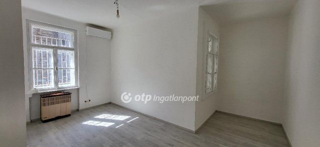 Eladó téglalakás, Budapesten, VIII. kerületben 43.2 M Ft