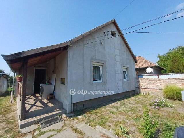 Eladó családi ház, Dormándon 29 M Ft, 3+1 szobás