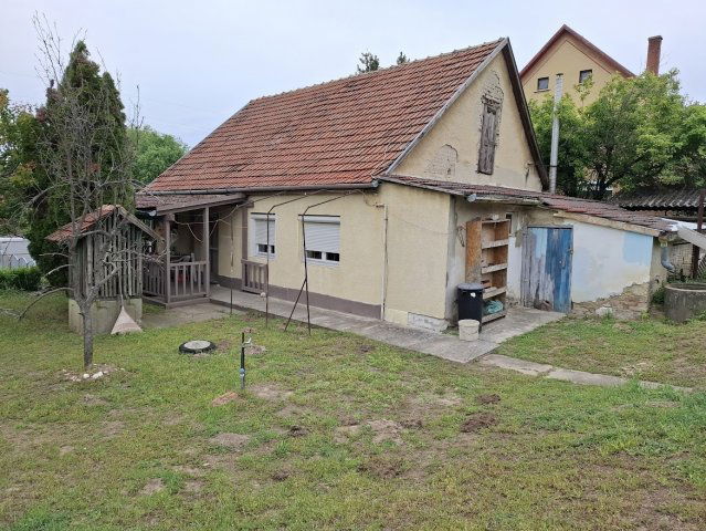 Eladó családi ház, Gyömrőn 53 M Ft, 5 szobás
