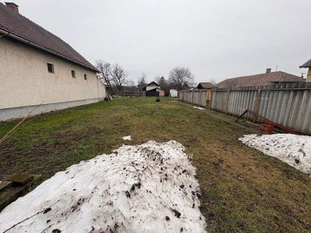 Eladó telek, Karcagon 3.65 M Ft / költözzbe.hu