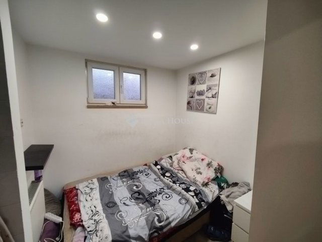 Eladó családi ház, Budapesten, IV. kerületben 180 M Ft, 6 szobás