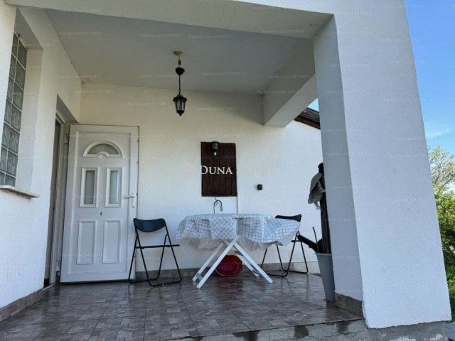 Eladó nyaraló, Kulcson 37.6 M Ft, 3 szobás / költözzbe.hu