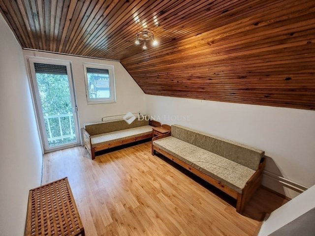 Eladó családi ház, Szegeden 69.9 M Ft, 4 szobás