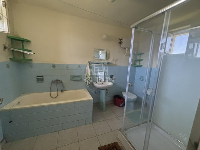 Eladó családi ház, Sorkikápolnán 18 M Ft, 2 szobás