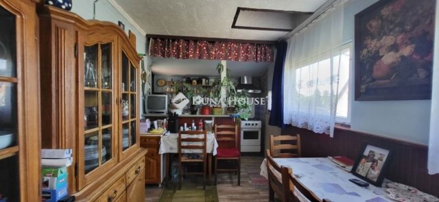 Eladó családi ház, Kulcson 25 M Ft, 4 szobás