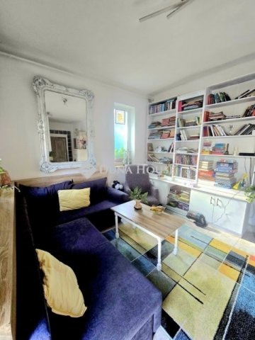 Eladó ikerház, Pécsett 84 M Ft, 5 szobás / költözzbe.hu