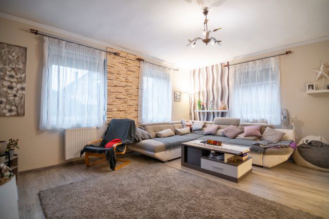 Eladó ikerház, Budapesten, XVIII. kerületben 125 M Ft, 4 szobás