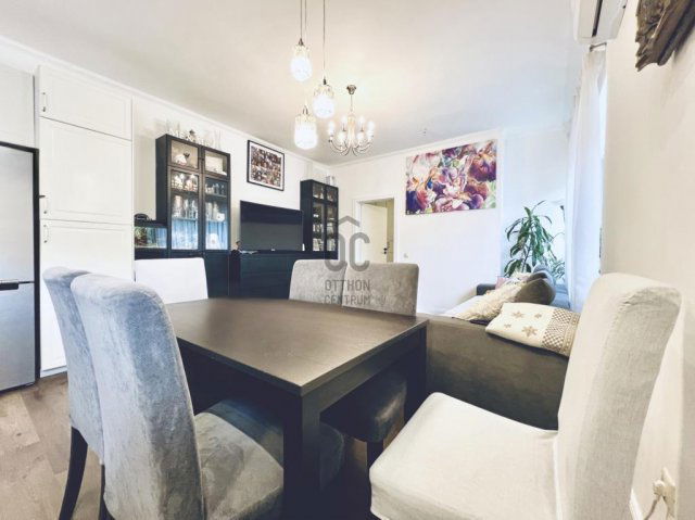 Eladó téglalakás, Budapesten, XII. kerületben 165 M Ft, 4 szobás