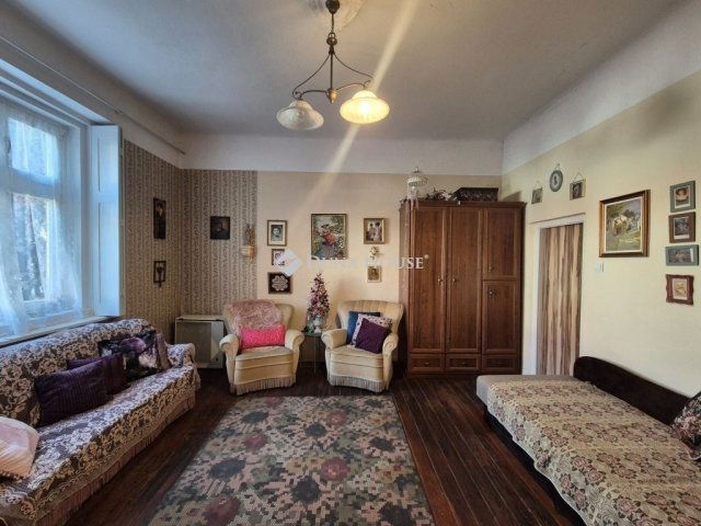 Eladó családi ház, Kecskeméten 64.99 M Ft, 3 szobás