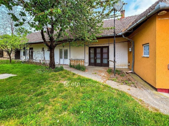 Eladó családi ház, Lengyeltótiban 31.9 M Ft, 3 szobás