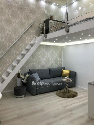 Eladó téglalakás, Budapesten, VII. kerületben 45 M Ft, 1 szobás