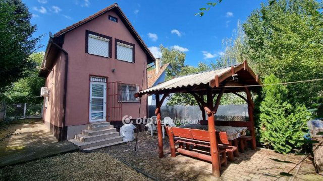 Eladó nyaraló, Hajdúszoboszlón 37.8 M Ft, 1+2 szobás