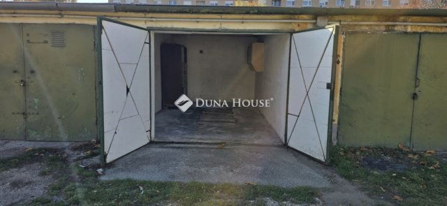 Eladó garázs, Székesfehérvárott 9.9 M Ft / költözzbe.hu