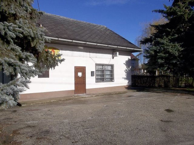 Eladó üzlethelyiség, Móron 45 M Ft / költözzbe.hu
