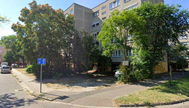 Eladó panellakás, Kecskeméten 38.5 M Ft, 1 szobás