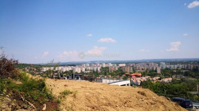 Eladó telek, Budapesten, III. kerületben 127 M Ft