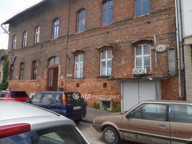 Eladó üzlethelyiség, Budapesten, III. kerületben 59 M Ft