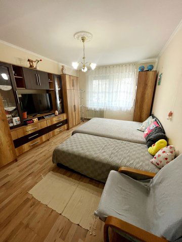 Eladó téglalakás, Nyíregyházán 52.9 M Ft, 3 szobás