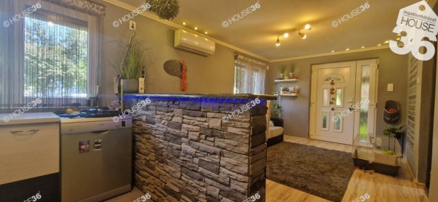 Eladó nyaraló, Lakitelken 42.9 M Ft, 2 szobás