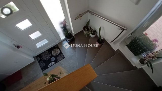 Eladó ikerház, Siófokon 179.99 M Ft, 4 szobás