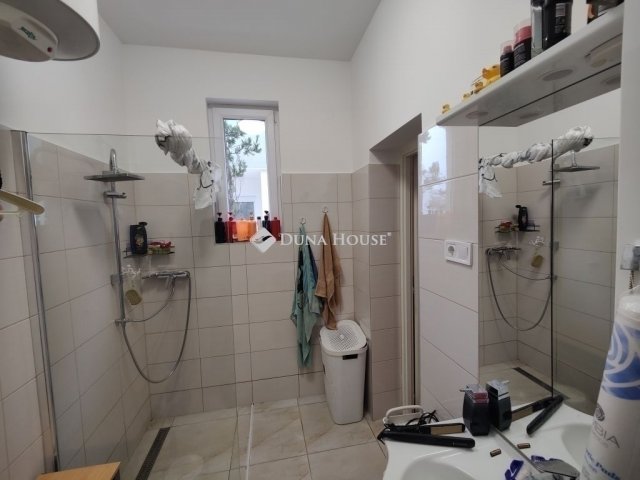 Eladó családi ház, Budapesten, XVIII. kerületben 160 M Ft