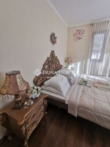 Eladó családi ház, Fóton 180 M Ft, 6 szobás