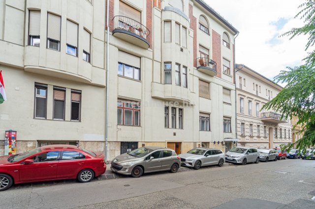 Eladó üzlethelyiség, Budapesten, I. kerületben, Donáti utcában