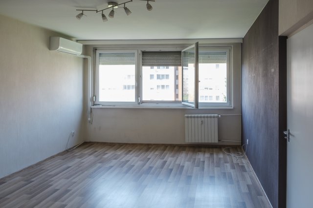 Eladó panellakás, Budapesten, XIV. kerületben, Szentmihályi úton