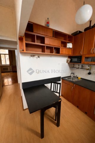 Eladó téglalakás, Budapesten, VII. kerületben 74.9 M Ft