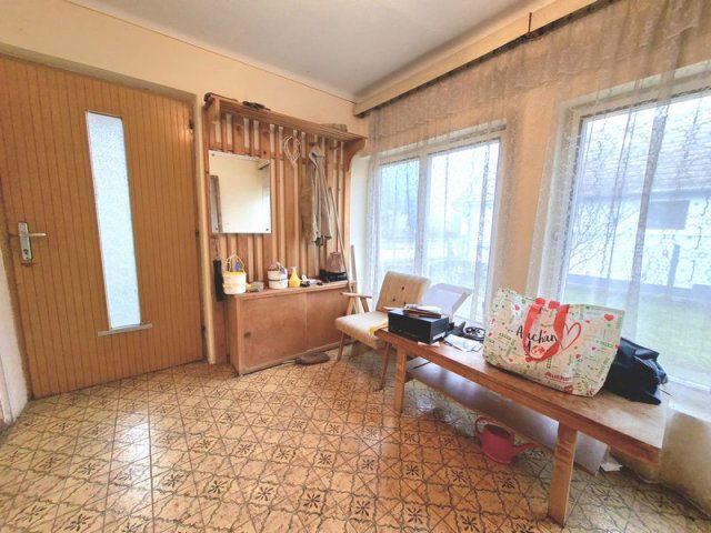 Eladó családi ház, Ercsiben 39.9 M Ft, 3 szobás